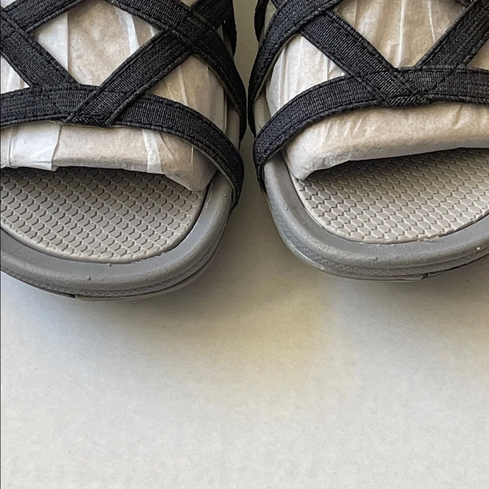 BareTraps Black Woven Strappy Slip-On Sandals - Picture 3 of 5